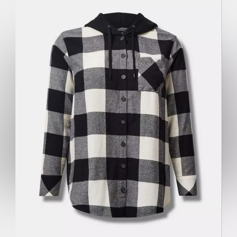 Torrid Black and White Plaid Button Down Shirt/Shacket Flannel - Picture 2 of 10